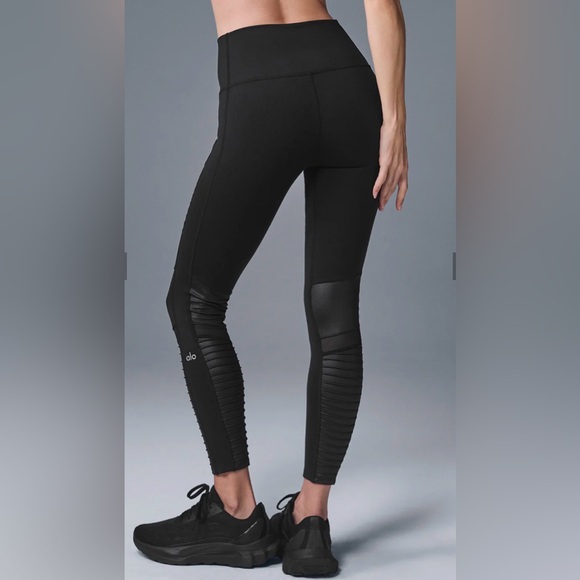 Alo Yoga 7/8 High-Waist Moto Legging Black XS - Picture 3 of 6